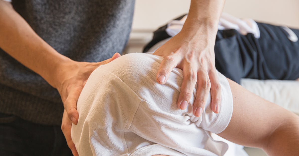 découvrez des solutions efficaces pour soulager le mal de dos. articles, conseils et exercices pour prévenir et traiter la douleur lombaire. prenez soin de votre colonne vertébrale dès aujourd'hui !