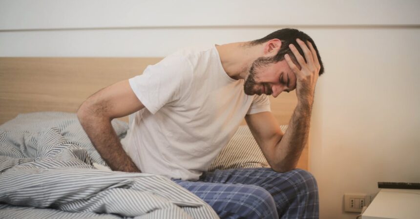 découvrez des conseils utiles et des traitements efficaces pour soulager le mal de dos, améliorer votre posture et retrouver le bien-être. profitez de solutions adaptées à votre style de vie pour vivre sans douleur.