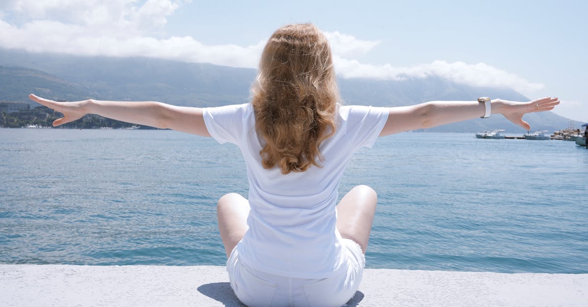 dĂ©couvrez comment soulager efficacement les douleurs dorsales avec nos conseils pratiques, remĂšdes naturels et exercices. amĂ©liorez votre qualitĂ© de vie et retrouvez le bien-ĂȘtre grĂące Ă nos astuces adaptĂ©es Ă tous.