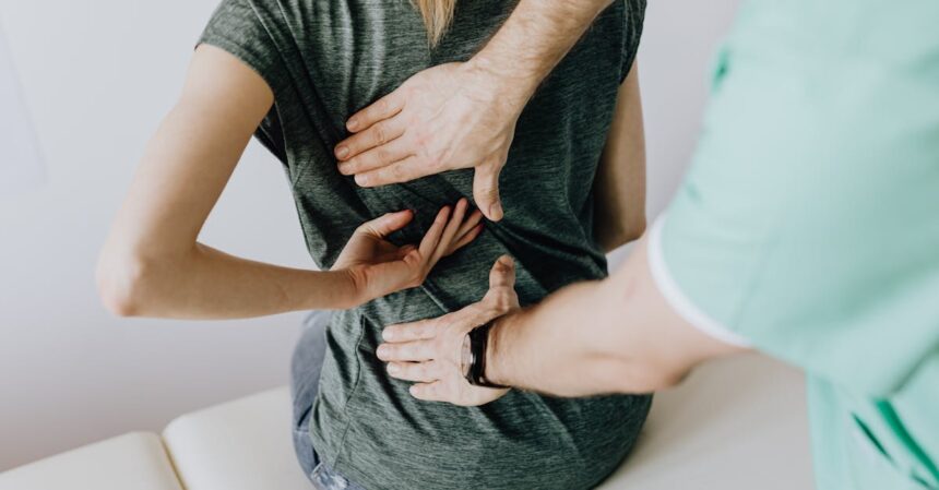 découvrez des conseils efficaces pour soulager votre mal de dos et améliorer votre posture. apprenez les causes, les symptômes et les traitements pour vivre sans douleur.