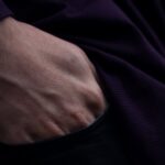 découvrez les principales causes du mal de dos et apprenez à mieux comprendre les facteurs qui peuvent influencer votre santé. identifiez les douleurs liées à la posture, aux blessures ou à des conditions médicales sous-jacentes et trouvez des conseils pour soulager votre inconfort.