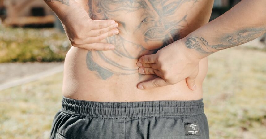 découvrez les habitudes à adopter pour soulager et prévenir les douleurs dorsales. apprenez les meilleures pratiques pour améliorer votre posture, renforcer vos muscles et réduire les risques de lombalgie au quotidien.
