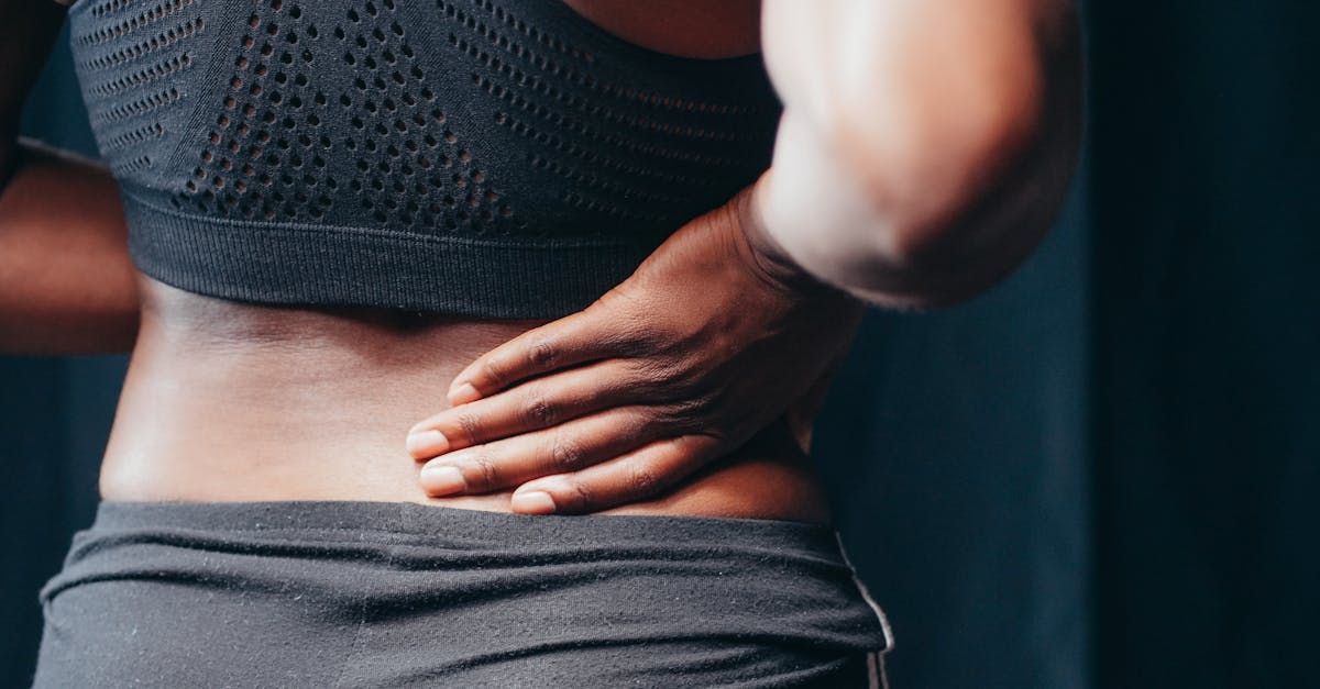 découvrez nos conseils pratiques et efficaces pour la prévention des douleurs dorsales. apprenez comment adopter de bonnes postures, renforcer vos muscles du dos et intégrer des habitudes saines dans votre quotidien pour éviter les maux de dos.
