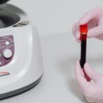 découvrez l'importance de l'analyse sanguine pour votre santé. explorez les différents types de tests, leur fonctionnement, et comment ils peuvent aider à diagnostiquer et surveiller diverses conditions médicales.