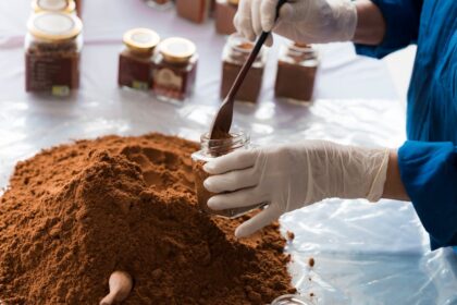 découvrez les bienfaits du caroube, cet aliment naturel riche en nutriments, parfait pour vos recettes santé. apprenez à l'intégrer dans votre alimentation pour profiter de ses propriétés étonnantes.