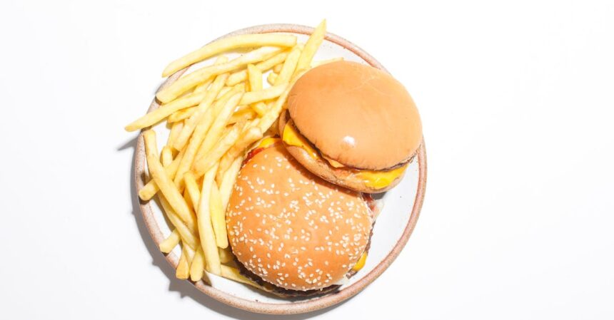découvrez tout ce que vous devez savoir sur le cholestérol : ses effets sur la santé, les différents types, comment maintenir un bon équilibre et des conseils pour une alimentation saine. protégez votre coeur et améliorez votre bien-être grâce à des informations essentielles et des astuces pratiques.