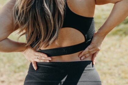 découvrez des solutions efficaces pour soulager la douleur chronique au dos. apprenez les causes, les symptômes et les traitements disponibles pour améliorer votre qualité de vie.