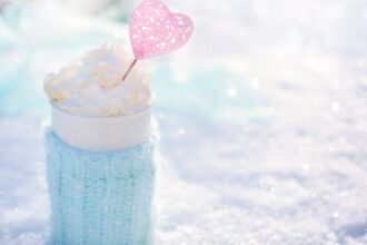 découvrez notre crème pour les boutons de fièvre, spécialement formulée pour apaiser et réduire l'inconfort. profitez d'une formulation efficace qui favorise une guérison rapide tout en hydratant votre peau. idéale pour un soulagement immédiat et une protection durable contre les poussées.