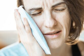 découvrez des remèdes efficaces pour soulager les boutons de fièvre. apprenez des astuces naturelles et des traitements recommandés pour apaiser l'inconfort et favoriser une guérison rapide.