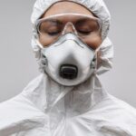découvrez l'histoire captivante de 'contagion', un thriller haletant qui explore la propagation d'un virus mortel à travers le monde. suivez les scientifiques et les responsables de la santé alors qu'ils tentent de contenir une épidémie dévastatrice, tout en affrontant les peurs et les réactions du public. un film qui soulève des questions sur la nature humaine face à la crise.