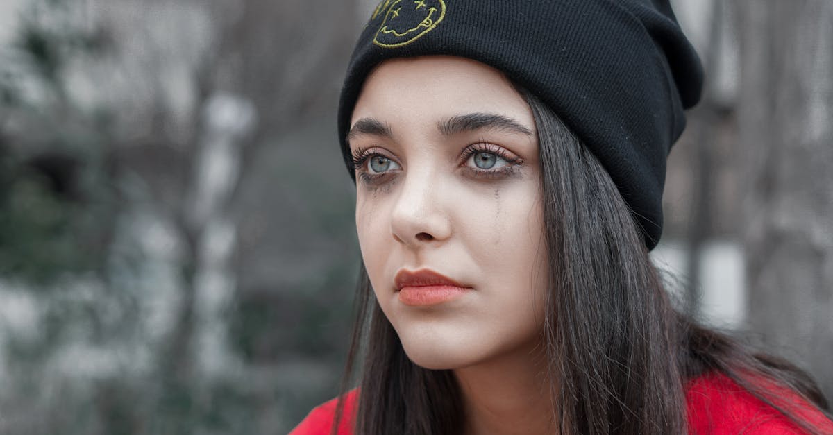 découvrez l'expression de l'émotion à travers le pleur. explorez les raisons et les bienfaits de pleurer, ainsi que les différentes façons dont cette réaction humaine peut libérer nos sentiments et renforcer nos liens. plongez dans un univers d'émotions où le fait de pleurer est à la fois un soulagement et un signe de vulnérabilité, mais également de force.