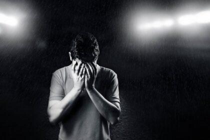 découvrez les causes, symptômes et traitements de la dépression, un trouble mental courant qui affecte des millions de personnes. obtenez des conseils pour surmonter cette maladie et améliorer votre bien-être avec des ressources utiles et des informations précieuses.