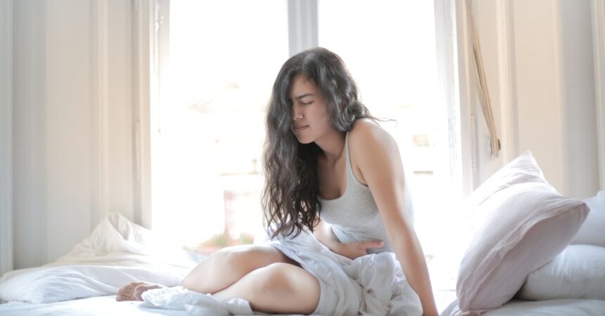 découvrez les causes, symptômes et traitements de la diarrhée. apprenez comment prévenir ce trouble digestif fréquent et quels remèdes naturels peuvent soulager vos douleurs abdominales.