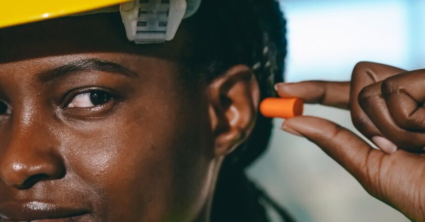 découvrez nos bouchons d'oreilles de haute qualité, conçus pour un confort optimal et une protection efficace contre le bruit. idéaux pour le sommeil, le travail ou les voyages, nos bouchons d'oreilles allient praticité et performance pour vous offrir un calme apaisant où que vous soyez.
