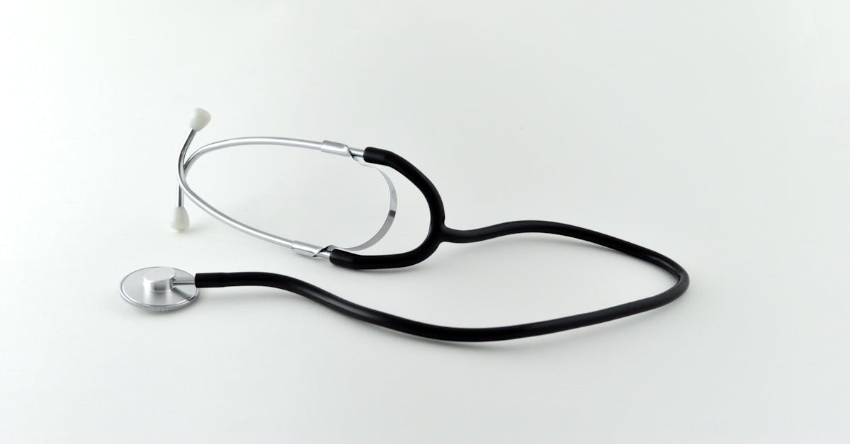 découvrez le rôle essentiel de l'urgentiste, un médecin spécialisé dans la prise en charge des situations critiques et des urgences médicales. informez-vous sur leurs compétences, leur formation et l'importance de leur intervention rapide pour sauver des vies.