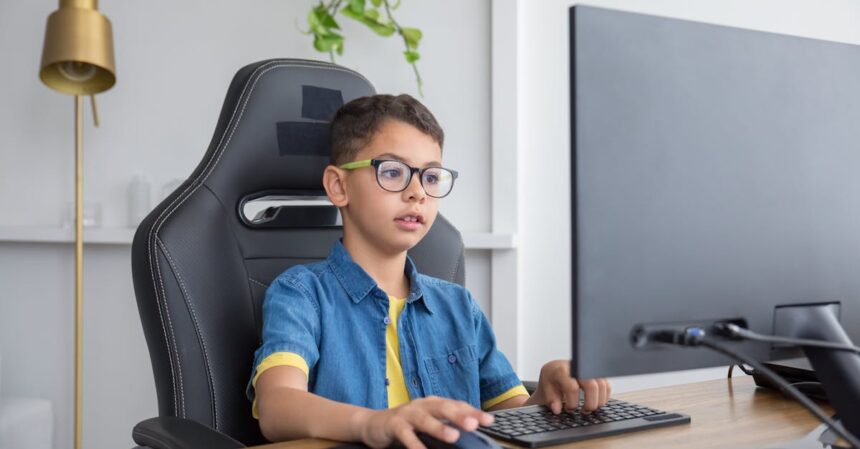découvrez l'ergonomie, discipline essentielle qui optimise le bien-être et la performance au travail. apprenez comment aménager votre espace de travail pour réduire la fatigue, améliorer la concentration et augmenter la productivité.