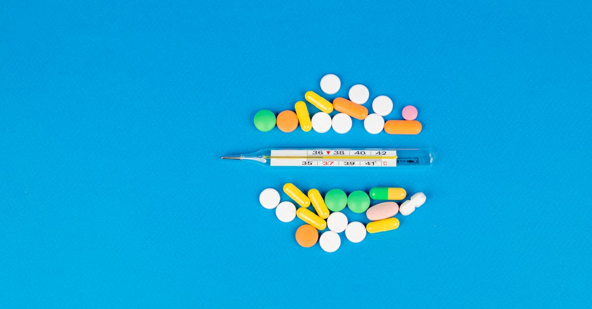 découvrez tout ce que vous devez savoir sur les symptômes grippaux : toux, fièvre, fatigue et douleurs corporelles. apprenez à reconnaître ces signes et à gérer votre santé durant la saison des infections.