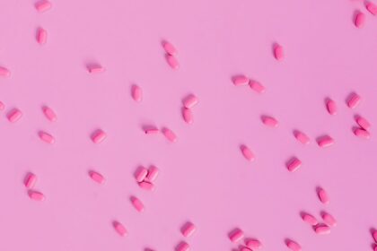 découvrez les médicaments génériques, une alternative économique aux médicaments de marque, offrant une efficacité similaire à un prix réduit. informez-vous sur leurs avantages, ingrédients, et impacts sur votre santé.