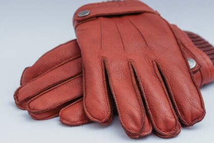 découvrez notre gamme de gants de haute qualité, offrant protection et confort pour toutes vos activités. que ce soit pour le travail, le sport ou les loisirs, trouvez les gants adaptés à vos besoins et profitez d'un ajustement parfait et d'une durabilité exceptionnelle.