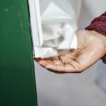 découvrez les nombreux avantages des désinfectants pour les mains : protection contre les germes, praticité d'utilisation, et efficacité dans la lutte contre les infections. protégez votre santé au quotidien avec ces solutions indispensables.