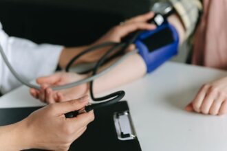 découvrez comment améliorer votre santé et votre bien-être grâce à une prise de conscience accrue des enjeux sanitaires. informez-vous sur les bonnes pratiques, les conseils nutritionnels et les habitudes de vie saines pour une vie plus équilibrée.