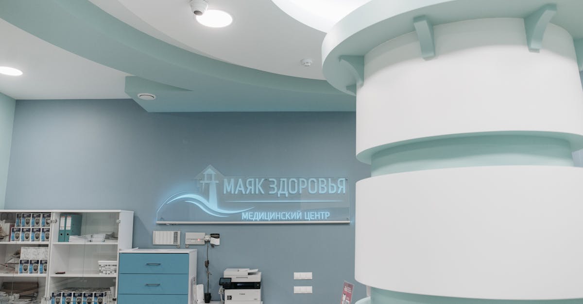 découvrez notre centre de santé, un lieu dédié à votre bien-être. offrant des soins médicaux de qualité, des consultations spécialisées et des programmes de prévention, notre équipe de professionnels est là pour vous accompagner dans votre santé au quotidien.