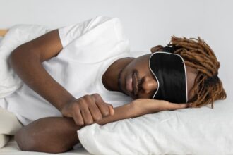 découvrez l'importance d'un sommeil sain pour votre bien-être général. apprenez des conseils pratiques et des stratégies pour améliorer la qualité de votre sommeil et profiter d'une meilleure santé physique et mentale.