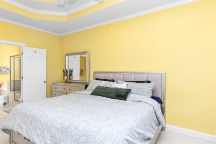 découvrez l'importance du sommeil pour votre santé physique et mentale. apprenez comment un bon sommeil peut améliorer votre humeur, votre concentration et renforcer votre système immunitaire. ne sous-estimez pas les bienfaits d'une bonne nuit de repos pour une vie équilibrée.