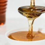 découvrez l'authenticité et la douceur du sirop d'érable, un trésor du canada. idéal pour sucrer vos plats, il se marie parfaitement avec les crêpes, les gaufres et bien plus encore. explorez ses bienfaits et ses usages variés dans notre guide complet.