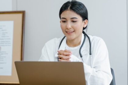 prenez rendez-vous facilement pour vos consultations médicales grâce à notre plateforme dédiée. simplifiez votre accès aux soins de santé en quelques clics.