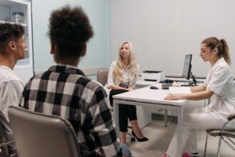 prenez soin de votre santé avec notre service de prise de rendez-vous médicaux facile et rapide. planifiez vos consultations auprès de professionnels de santé qualifiés et assurez-vous un suivi optimal de votre bien-être.