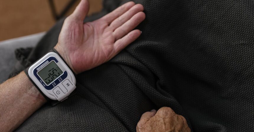 découvrez comment le suivi médical peut améliorer la qualité de votre santé. ce guide explore les avantages du monitoring médical, les technologies disponibles et comment optimiser vos soins. restez connecté à votre santé avec des outils modernes et des conseils d'experts.