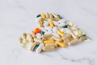 découvrez notre guide complet sur les médicaments : leur utilisation, les différentes classes, les effets secondaires et les conseils pour une prise en charge optimale de votre santé. informez-vous pour mieux gérer vos traitements.