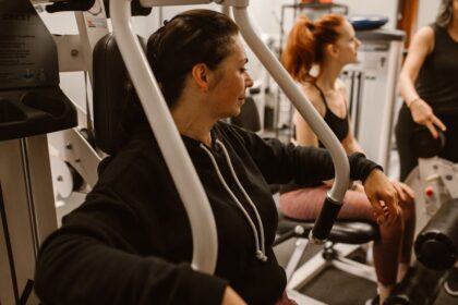 découvrez les symptômes de la ménopause, de la sécheresse vaginale aux bouffées de chaleur, et apprenez comment les gérer pour vivre cette transition en toute sérénité.