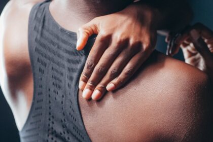découvrez les causes et les solutions pour atténuer les douleurs musculaires après l'effort. apprenez comment prévenir et soulager les courbatures pour optimiser votre récupération et maintenir votre performance sportive.