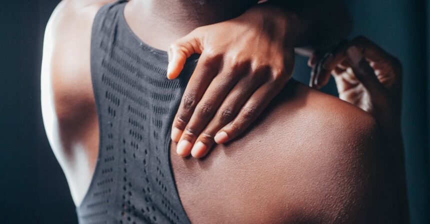 découvrez les causes et les solutions pour atténuer les douleurs musculaires après l'effort. apprenez comment prévenir et soulager les courbatures pour optimiser votre récupération et maintenir votre performance sportive.