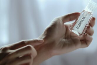découvrez les bienfaits des remèdes naturels pour améliorer votre bien-être. explorez des solutions sans produits chimiques qui favorisent la santé de manière douce et efficace.