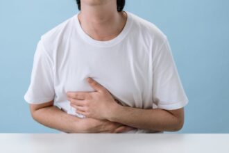 découvrez tout sur les nausées : causes, traitements et conseils pour soulager ce malaise. informez-vous sur les différents types de nausées et apprenez à les gérer efficacement.