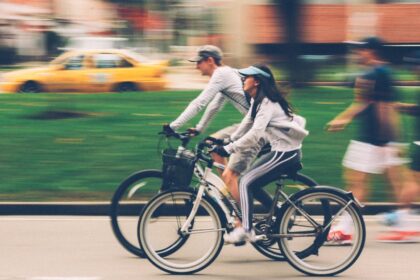 découvrez l'importance de l'activité physique pour maintenir une bonne santé. explorez des conseils, des exercices variés et des bénéfices significatifs pour votre bien-être physique et mental.