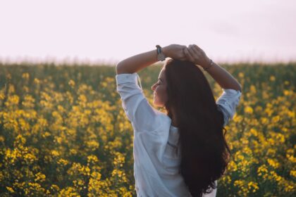 découvrez l'importance de la posture pour votre santé et votre bien-être au quotidien. apprenez des techniques simples pour améliorer votre posture, prévenir les douleurs et optimiser votre performance au travail et dans vos activités.