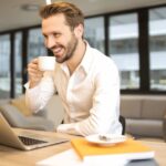 découvrez tout ce que vous devez savoir sur la toux productive : causes, symptômes, traitements et conseils pour soulager votre inconfort tout en favorisant une meilleure santé respiratoire.