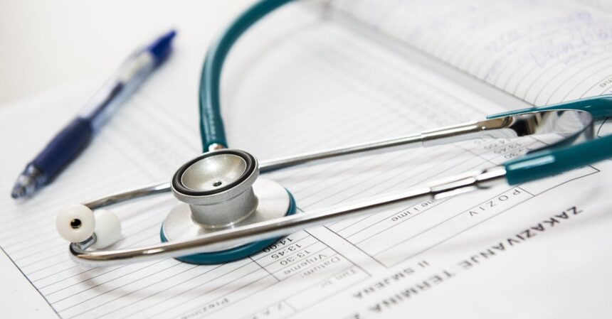 découvrez l'importance de la santé publique, ses enjeux, ses défis et les stratégies mises en place pour améliorer le bien-être collectif. informez-vous sur les politiques, les programmes de prévention et l'impact des facteurs sociaux sur la santé des populations.