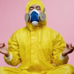 découvrez tout ce qu'il faut savoir sur la quarantaine : sa définition, son importance en santé publique, et comment elle aide à contrôler la propagation des maladies infectieuses. apprenez les gestes essentiels et les règles à suivre pour protéger votre santé et celle des autres.