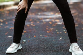 découvrez notre guide complet sur la récupération, une étape essentielle pour optimiser votre performance physique et mentale. apprenez des techniques efficaces, des conseils pratiques et des stratégies pour améliorer votre bien-être et favoriser une meilleure récupération après l'effort.