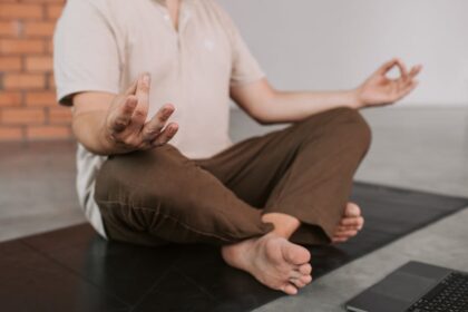 découvrez des techniques de relaxation efficaces pour apaiser votre esprit et revitaliser votre corps. apprenez à gérer le stress et à atteindre un état de bien-être grâce à des méthodes simples et accessibles.