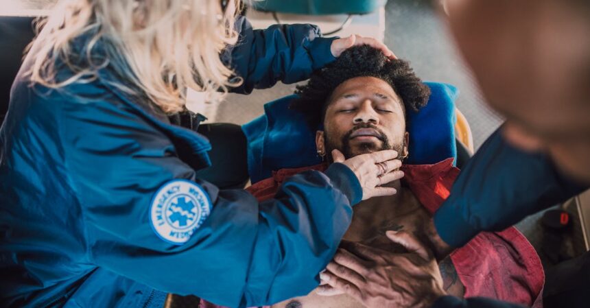 découvrez les techniques essentielles et les protocoles de réanimation pour sauver des vies en cas d'urgence médicale. apprenez les gestes qui sauvent et les meilleures pratiques en matière de réanimation, que ce soit pour les professionnels de la santé ou le grand public.