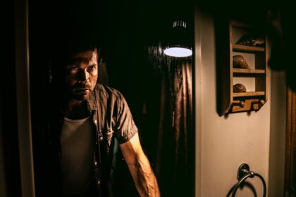 découvrez tout sur la schizophrénie, un trouble mental complexe qui affecte la pensée, les émotions et le comportement. explorez les symptômes, les causes, les traitements et les conseils pour mieux comprendre cette condition et soutenir ceux qui en souffrent.