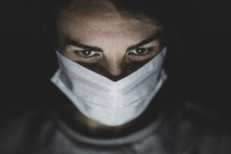 découvrez les symptômes sérieux qui peuvent indiquer des problèmes de santé potentiellement graves. informez-vous sur les signes à ne pas ignorer et les actions à entreprendre pour votre bien-être.