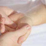 découvrez tout sur les éruptions cutanées : causes, symptômes, traitements et conseils pour apaiser votre peau. apprenez à reconnaître les différents types d'éruptions et à mieux gérer votre santé dermatologique.