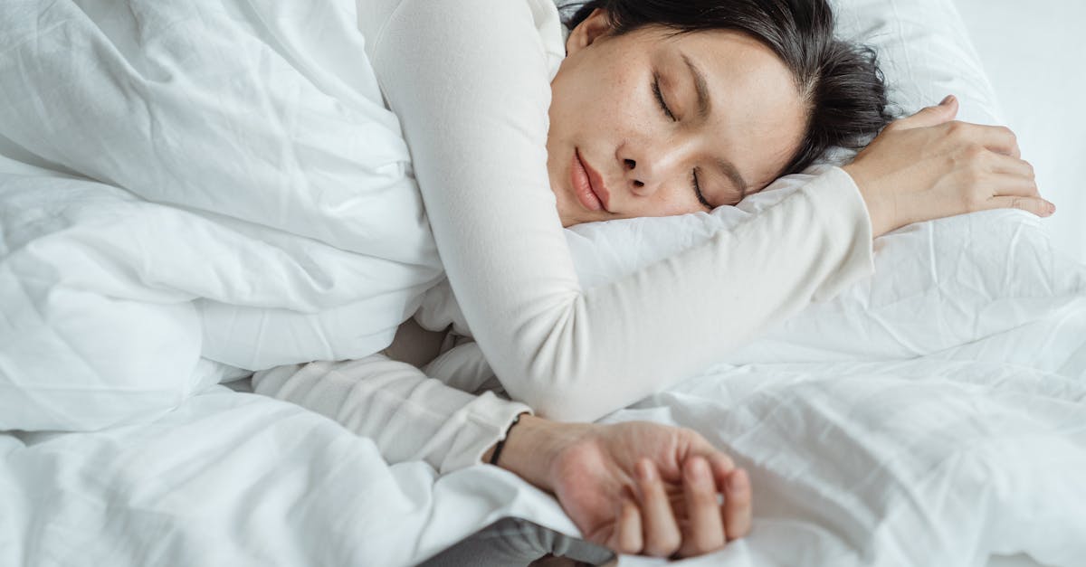 découvrez l'importance du sommeil pour votre santé physique et mentale, ainsi que des conseils pratiques pour améliorer la qualité de votre sommeil et optimiser vos nuits.
